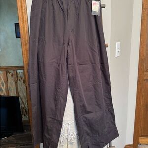 Free People  boxer type pants, size small